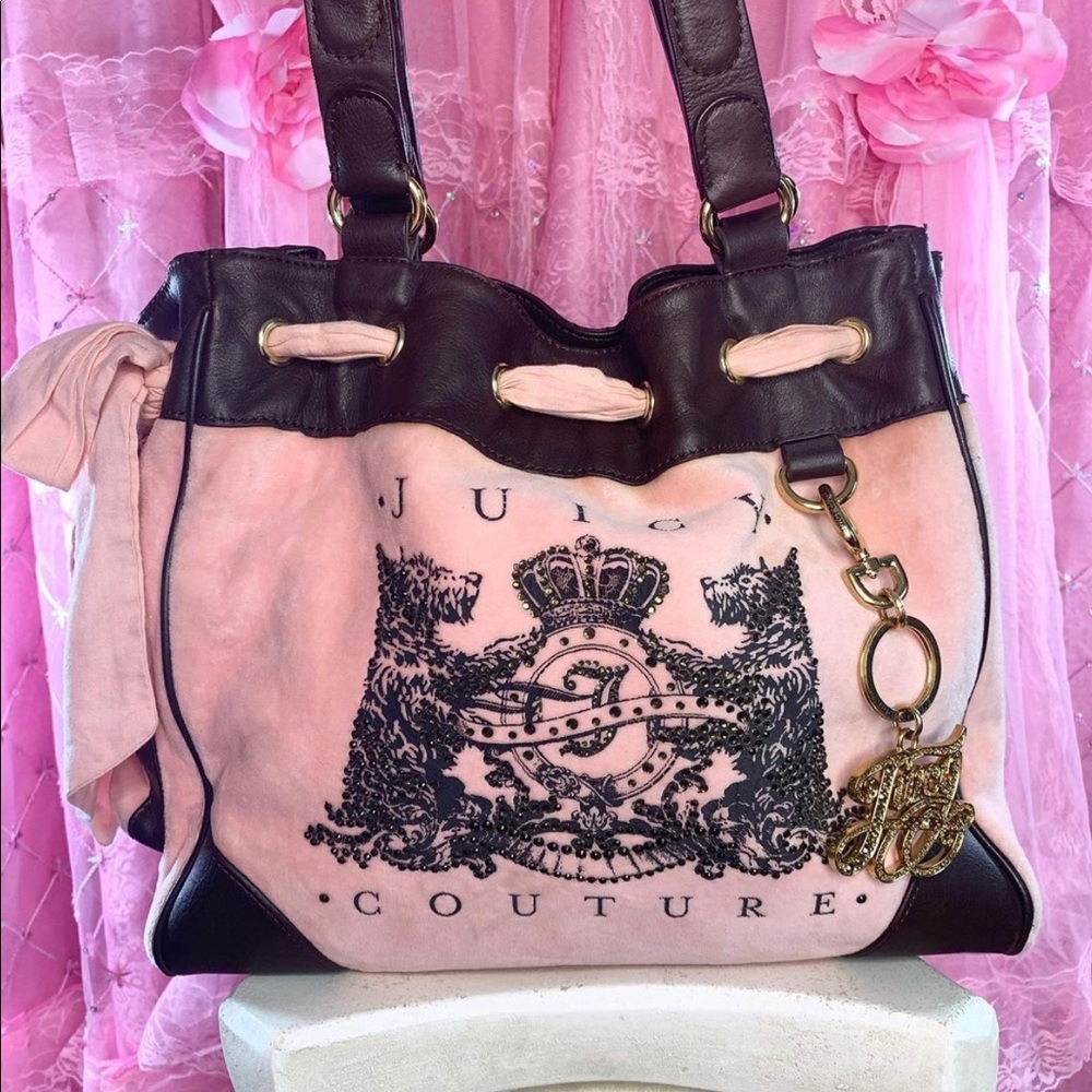 Pink juicy couture daydreamer